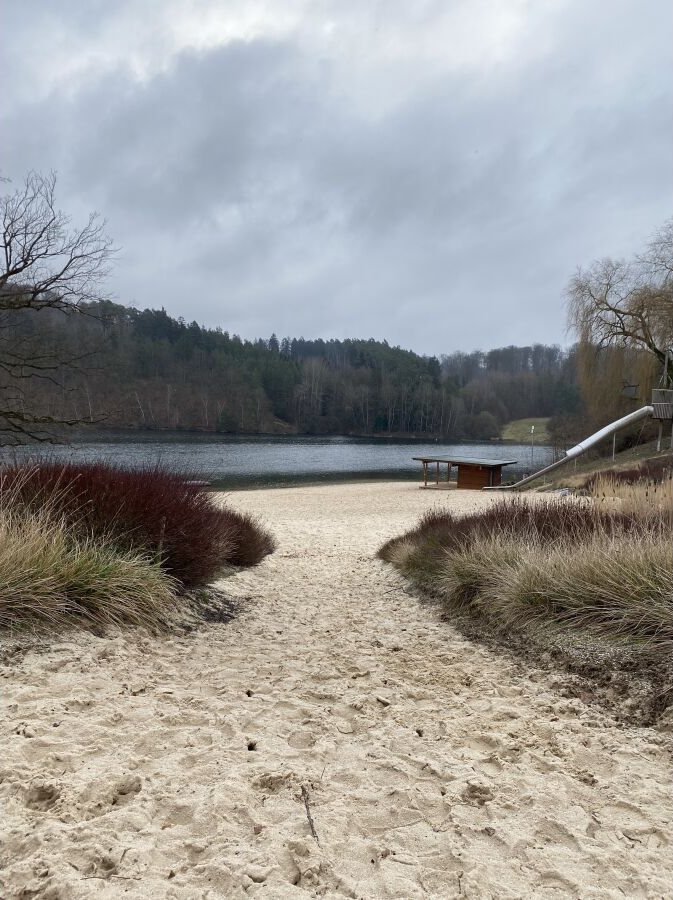 Das Strandbad am Twistesee im Herbst